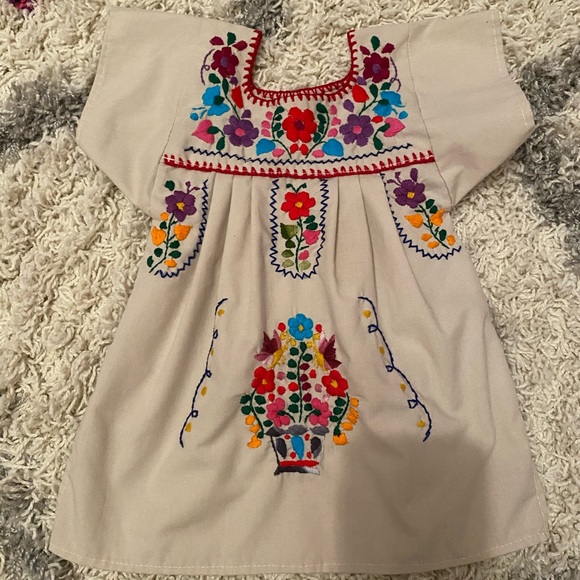 Baby Girl  Mexican Dress - Picture 1 of 3
